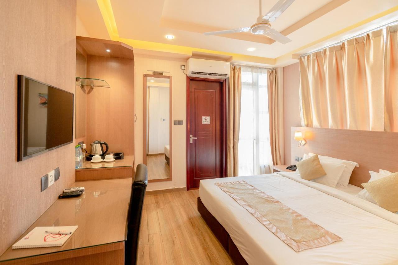 Three Inn Hulhumale Exterior foto