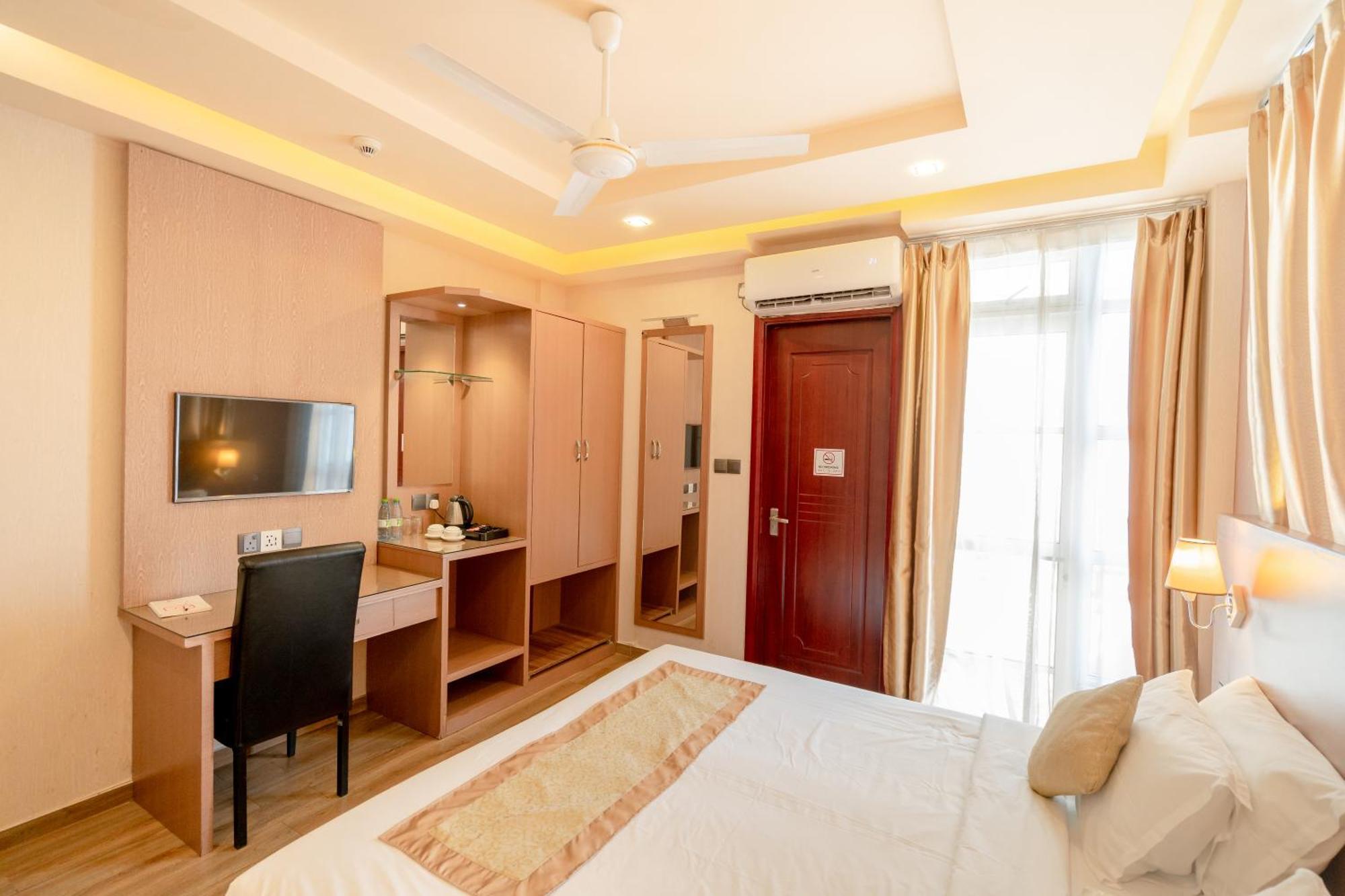 Three Inn Hulhumale Exterior foto